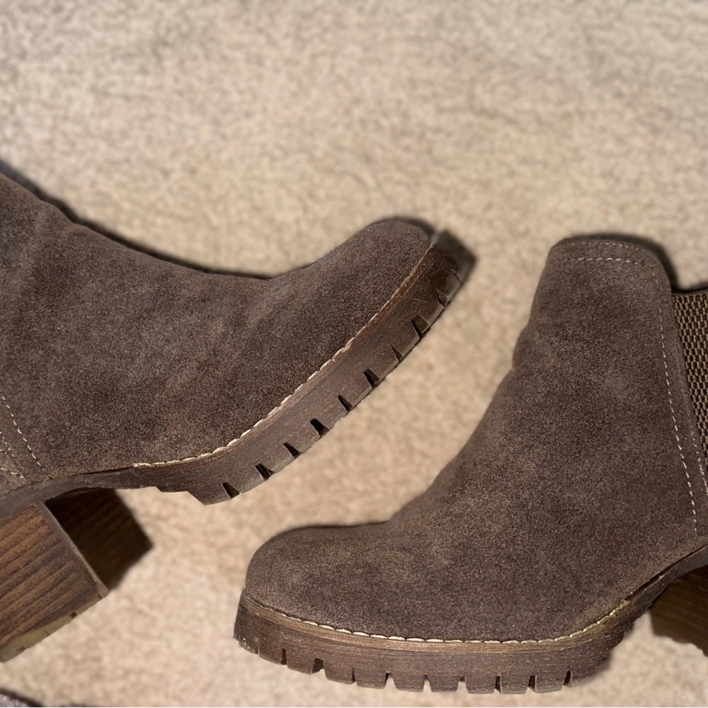Women's Suede Ankle Boots - Brown